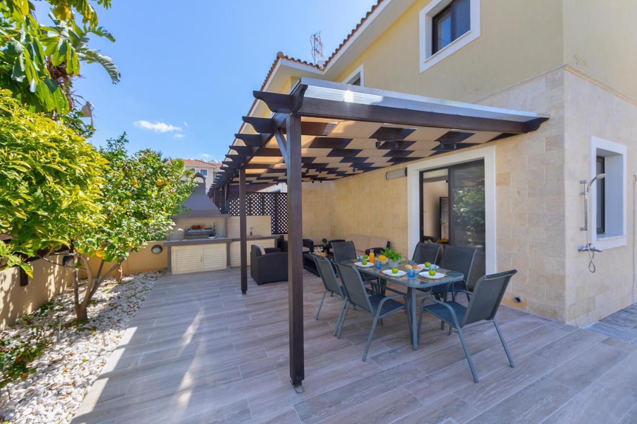 Protaras Villa Angela Nefeli พาราลิมนี ภายนอก รูปภาพ