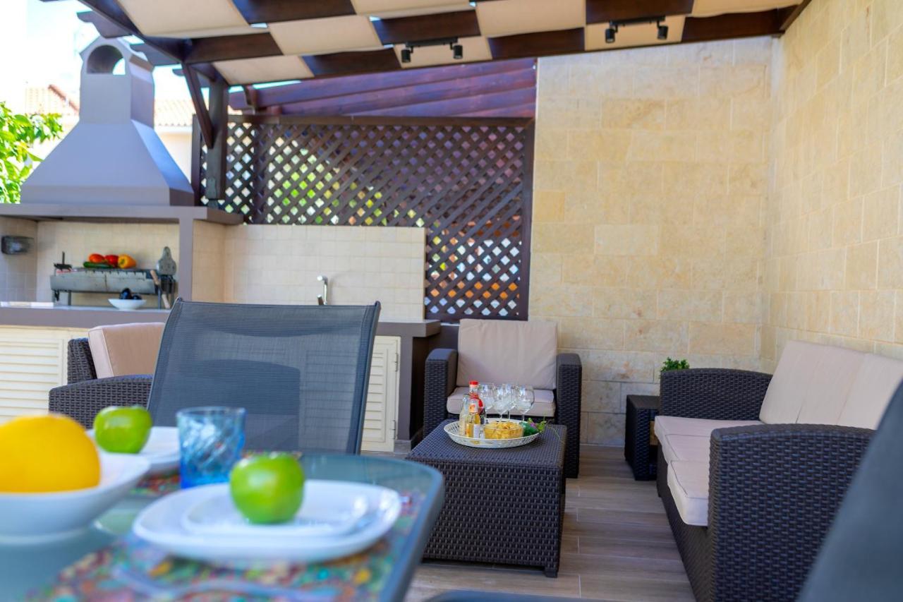 Protaras Villa Angela Nefeli พาราลิมนี ภายนอก รูปภาพ